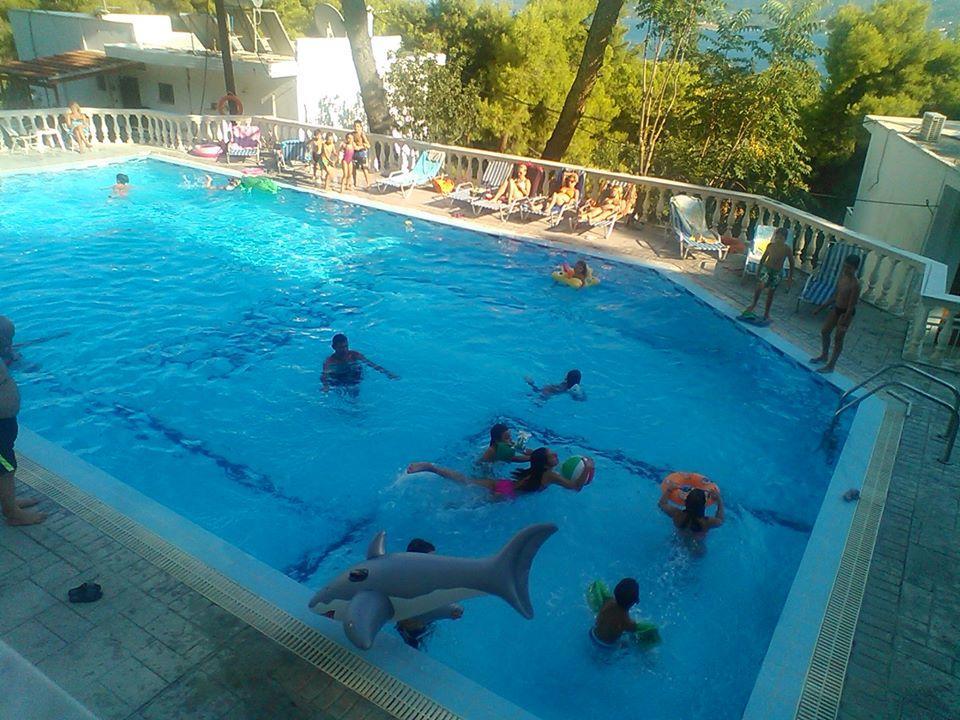 Lions Apartments Poros Town Exterior foto